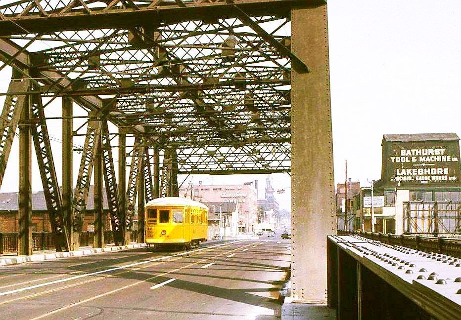 sun-may-24-pic-1-bathurst-bridge-over-rail-yards-ttc-rail-grinding-car-1964.jpg